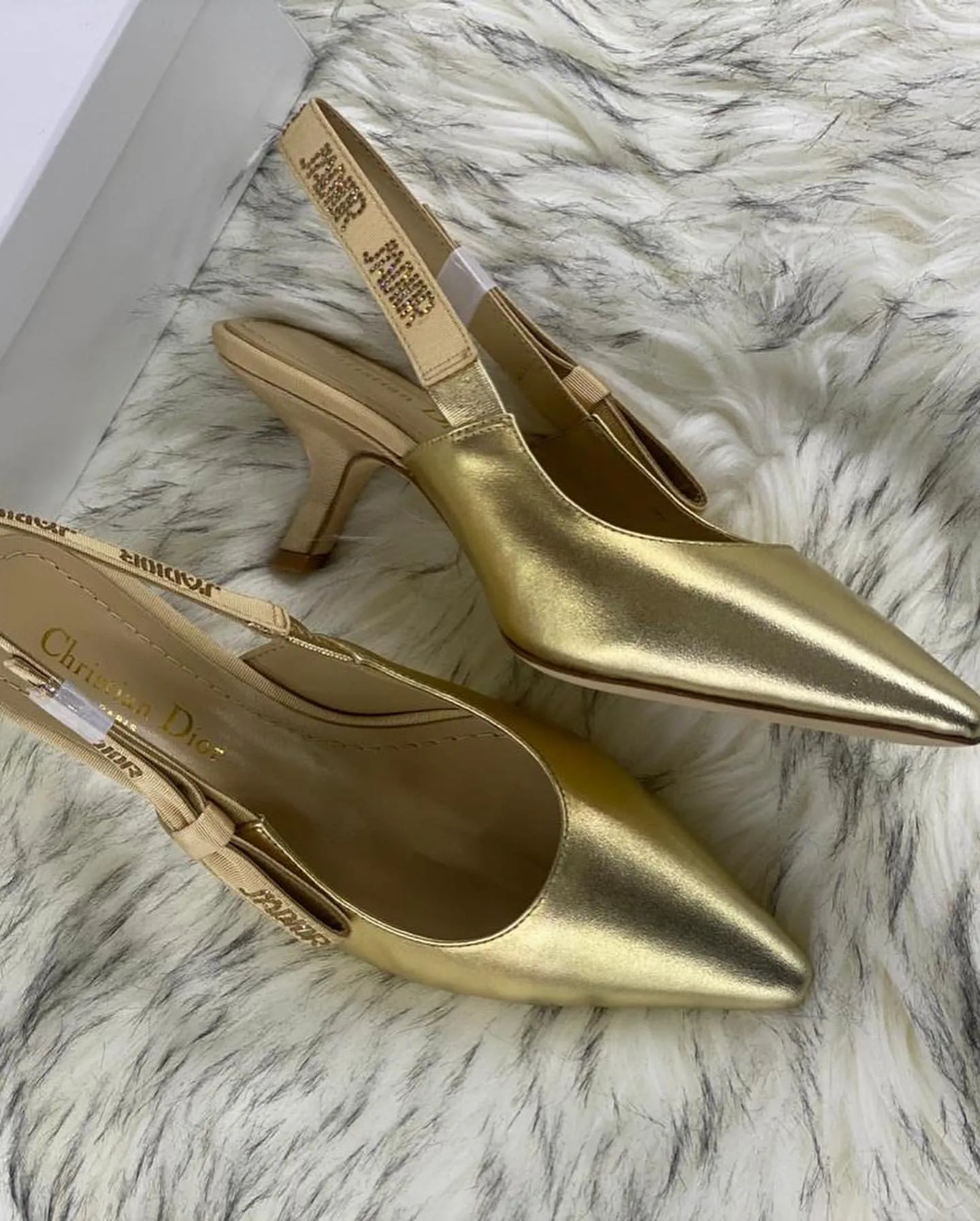 Luxury Sandals - DOR - 6240